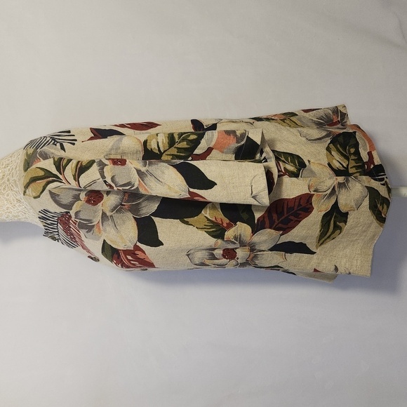 City Clothing Co Women Size L Linen Tropical Print Short Sleeve Button Down Top - Picture 8 of 13